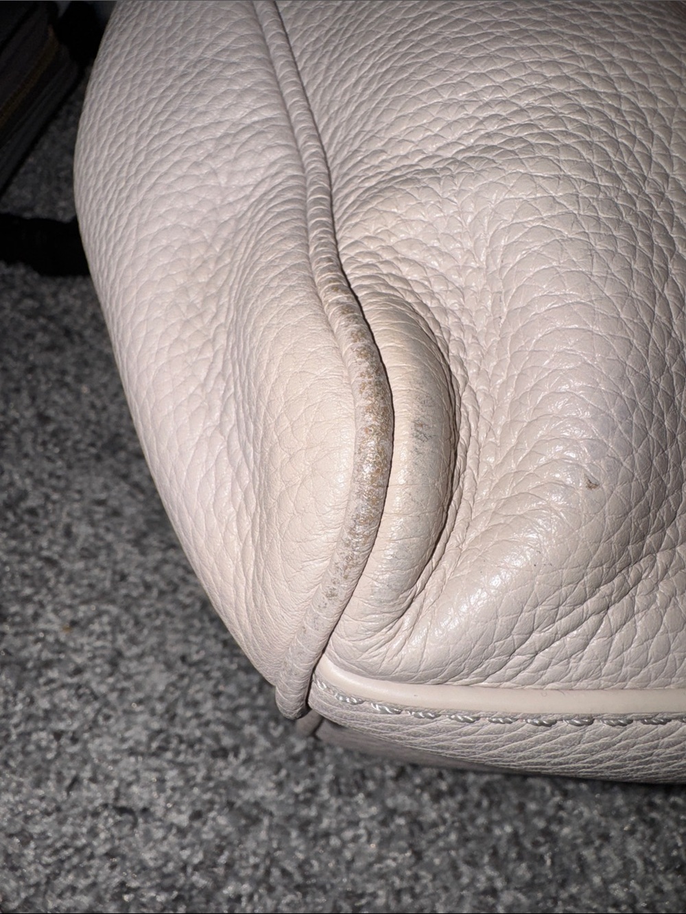 kate spade pebbled leather tote in beige - Picture 2 of 8